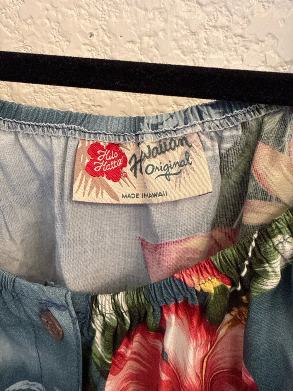 Hilo Hattie Hawaiian Tropical Blue Shoulder Blouse Vintage & Authentic Size XS - Picture 11 of 16